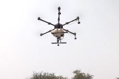 Delhi's Air Emergency: Delhi Government Uses Drones To Sprinkle Water Delhi's Air Emergency: Delhi Government Uses Drones To Sprinkle Water