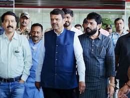 रात्र थोडी, नाराजी फार! भाजपामधील असंतुष्टांना शांत करण्याचा काय आहे 'फडणवीस पॅटर्न'? रात्र थोडी, नाराजी फार! भाजपामधील असंतुष्टांना शांत करण्याचा काय आहे 'फडणवीस पॅटर्न'?