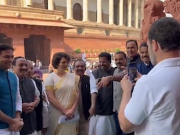 In Candid Moment, Brother Rahul Gandhi Clicks Priyanka Gandhi