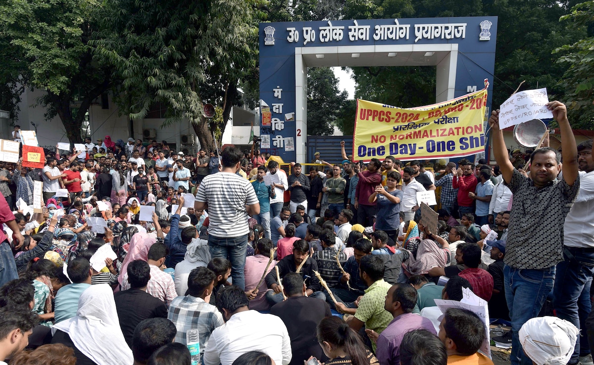 UP Takes Job Exam Decision Amid Prayagraj Protest, Students Say Not Enough UP Takes Job Exam Decision Amid Prayagraj Protest, Students Say Not Enough