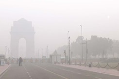 Delhi's Air Quality Worsens, Anti-Pollution Measures Kick In Delhi's Air Quality Worsens, Anti-Pollution Measures Kick In