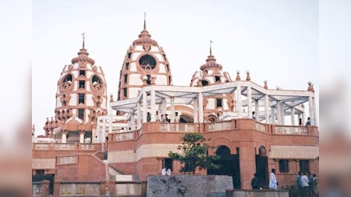 इस्कॉन मंदिर में ड्रेस कोड लागू, मह&zwj;िलाओं को साड़ी पहनकर आना होगा, संतों ने की शालीन कपड़े पहनने की अपील