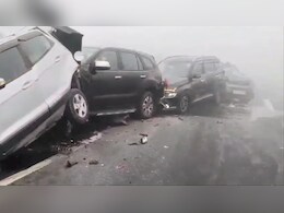 यूपी में घने कोहरे के कारण बढ़े रोड एक्सिडेंट, दो बाइक सवारों की मौत, दर्जनों घायल यूपी में घने कोहरे के कारण बढ़े रोड एक्सिडेंट, दो बाइक सवारों की मौत, दर्जनों घायल