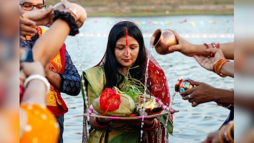 दिल्ली में कर रहे हैं छठ पूजा तो इन बातों का रखें ध्यान, डॉ. मीरा पाठक ने दिए जरूरी हेल्थ टिप्स