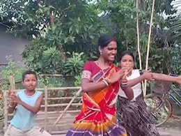 साड़ी में आंटी ने किया बच्चों संग भूल भुलैया 3 के टाइटल ट्रैक पर डांस, कार्तिक आर्यन भी हो गए इम्प्रेस, फैंस बोले- वह तो आपसे भी प्रो निकली.. साड़ी में आंटी ने किया बच्चों संग भूल भुलैया 3 के टाइटल ट्रैक पर डांस, कार्तिक आर्यन भी हो गए इम्प्रेस, फैंस बोले- वह तो आपसे भी प्रो निकली..