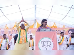 'गावात येऊन रोज तुमचे मुके घ्यायचे काय?' भाजप उमेदवार असं का बोलले? 'गावात येऊन रोज तुमचे मुके घ्यायचे काय?' भाजप उमेदवार असं का बोलले?