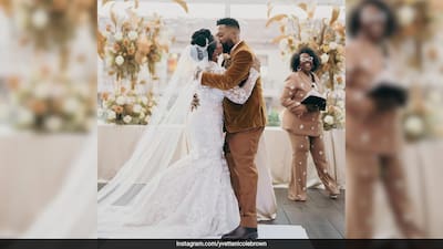 yvette nicole brown wedding dress See All the Photos from Yvette Nicole Brown and Anthony Davis' Wedding  (Exclusive)