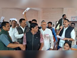 बूंदी नगर परिषद की बोर्ड बैठक में हंगामा, 280 करोड़ का लोन लेने पर कांग्रेस-BJP पार्षद में तीखी बहस बूंदी नगर परिषद की बोर्ड बैठक में हंगामा, 280 करोड़ का लोन लेने पर कांग्रेस-BJP पार्षद में तीखी बहस