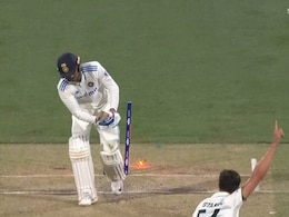 Shubman Gill Has No Answer To This Jaffa From Mitchell Starc. India Star's Stunned Reaction Viral