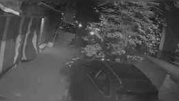 Porsche Car Accident: मुंबईतील बड्या उद्योगपतीच्या मुलाच्या पोर्शे कारने कित्येक बाइक्सचा केला चुराडा, घटना CCTVमध्ये कैद