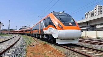 Vande Bharat Sleeper Train: Viral Video Shows Passenger's Experience