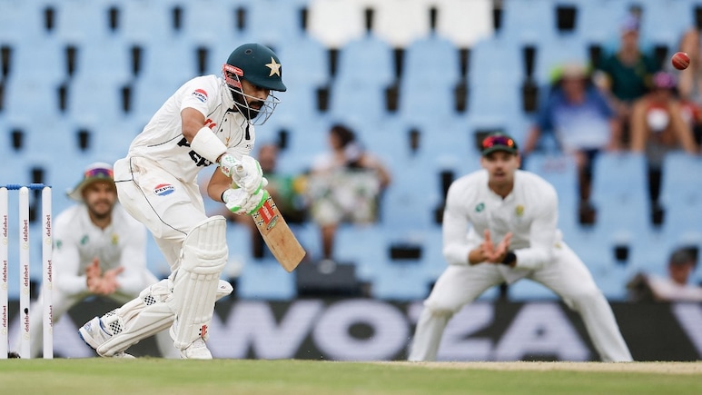 PAK vs SA: 'ये आउट होगा, ड्रामा करेगा', रमीज राजा ने बाबर आजम की लाइव मैच में कर दी बेइज्जती, वायरल वीडियो से मची हलचल