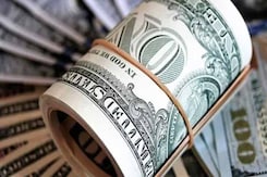 US Fed Cuts Key Interest Rate By 0.25%, Sending Stocks Tumbling US Fed Cuts Key Interest Rate By 0.25%, Sending Stocks Tumbling