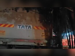 महाराष्ट्र के पुणे में बड़ा हादसा, डंपर ने फुटपाथ पर सो रहे 9 लोगों को कुचला, 3 की मौत महाराष्ट्र के पुणे में बड़ा हादसा, डंपर ने फुटपाथ पर सो रहे 9 लोगों को कुचला, 3 की मौत