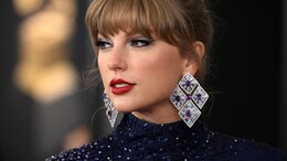 Taylor Swift Turns Baker For A Night, Gifts Friends Homemade Sourdough In LA