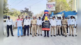 Safe drive : दारूच्या बाटलीने दिला 'ड्राईव्ह सेफ'चा संदेश, नेमकं काय घडलं?