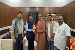 Uddhav Thackeray Meets Devendra Fadnavis For 1st Time After Poll Rout Uddhav Thackeray Meets Devendra Fadnavis For 1st Time After Poll Rout