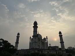 From <i>Bibi Ka Maqbara</i> To Its UNESCO World Heritage Sites, 5 Historical Monuments To Visit In Aurangabad