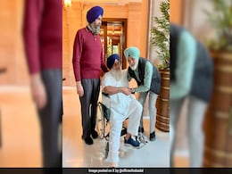 "Cannot Repay Courage": Sukhbir Badal's Praise For Cops Who Grabbed Shooter "Cannot Repay Courage": Sukhbir Badal's Praise For Cops Who Grabbed Shooter