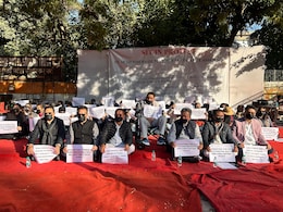 10 Kuki-Zo MLAs Hold Protest In Delhi, Seek PM's Intervention In Manipur 10 Kuki-Zo MLAs Hold Protest In Delhi, Seek PM's Intervention In Manipur