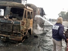 जयपुर अग्निकांड में बढ़ सकती है मौत की संख्या, 90 से 60 फीसदी झुलसे लोगों का चल रहा इलाज, रिटायर्ड IAS लापता जयपुर अग्निकांड में बढ़ सकती है मौत की संख्या, 90 से 60 फीसदी झुलसे लोगों का चल रहा इलाज, रिटायर्ड IAS लापता