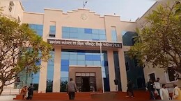 Gwalior Scam: सीएमएचओ ने कलेक्टर के लेटरहेड पर सरकार को भेज दिया पत्र, शिकायत के बाद कलेक्टर ने बिठा दी जांच... मच गया हड़कंप