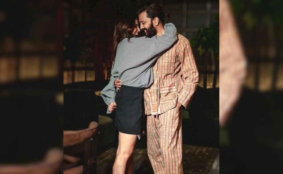 Genelia D'Souza's Birthday Wish For "Gorgeous Man" Riteish Deshmukh: "He's Taken"