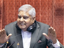 उपराष्ट्रपति ने फिर चेताया, बोले- 'समान नागरिक संहिता कानून ही है एकमात्र समाधान' उपराष्ट्रपति ने फिर चेताया, बोले- 'समान नागरिक संहिता कानून ही है एकमात्र समाधान'
