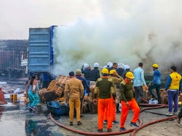 Jaipur Truck Fire: जयपुर-अजमेर हाईवे पर रोड एक्सीडेंट के बाद हुए भीषण अग्निकांड की पूरी टाइमलाइन, 10 प्वाइंट में समझें पूरी कहानी Jaipur Truck Fire: जयपुर-अजमेर हाईवे पर रोड एक्सीडेंट के बाद हुए भीषण अग्निकांड की पूरी टाइमलाइन, 10 प्वाइंट में समझें पूरी कहानी