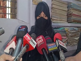 संभल हिंसा का वीडियो देख रही महिला ने की पुलिस की तारीफ, तो पति ने दे दिया 'तीन तलाक' संभल हिंसा का वीडियो देख रही महिला ने की पुलिस की तारीफ, तो पति ने दे दिया 'तीन तलाक'