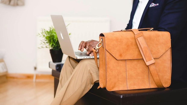 Best Deals On Laptop Bag From Flipkart