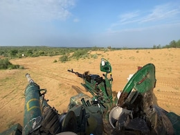 भारतीय सेना ने बनाई ऐसी गन, अब दुश्मन पर फायरिंग करने के लिए टैंक से नहीं आना होगा बाहर भारतीय सेना ने बनाई ऐसी गन, अब दुश्मन पर फायरिंग करने के लिए टैंक से नहीं आना होगा बाहर