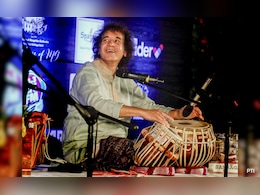 Zakir Hussain Passes Away: जगप्रसिद्ध तबला वादक झाकीर हुसैन यांचे निधन Zakir Hussain Passes Away: जगप्रसिद्ध तबला वादक झाकीर हुसैन यांचे निधन