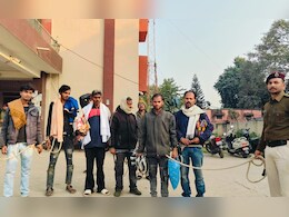 मुजफ्फरपुर में 6 शराब तस्कर गिरफ्तार, स्पेशल जैकेट में किया था छिपाने का इंतजाम... देखें Video