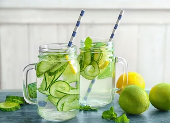 Start 2025 Right: Simple Detox Tips After New Year's Eve Celebrations Start 2025 Right: Simple Detox Tips After New Year's Eve Celebrations