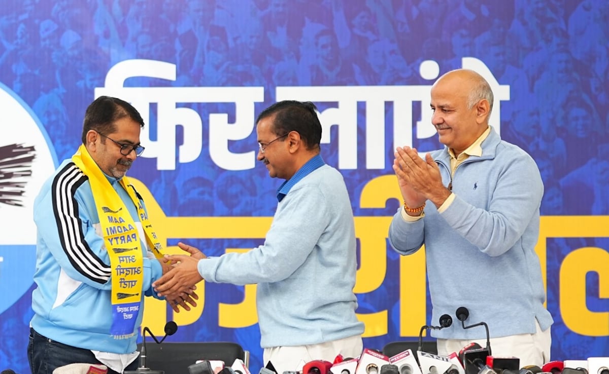 ‘New Direction To Education Policy’: IAS Exam Coach Avadh Ojha Joins AAP