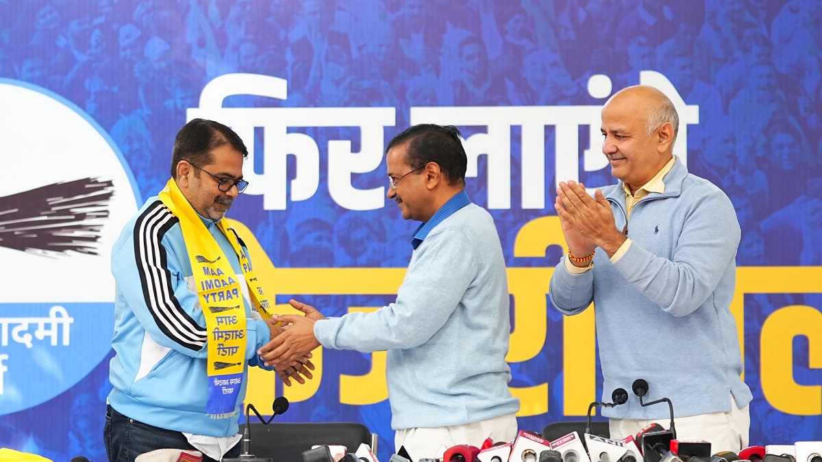 Renowned UPSC Teacher Avadh Ojha Joins AAP