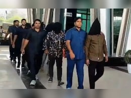 बड़े भाई के बिजनेस से जलता था शख्स, 11 लोगों के साथ मिलकर की डकैती, लूट लिए 1.2 करोड़ रुपये की जूलरी बड़े भाई के बिजनेस से जलता था शख्स, 11 लोगों के साथ मिलकर की डकैती, लूट लिए 1.2 करोड़ रुपये की जूलरी