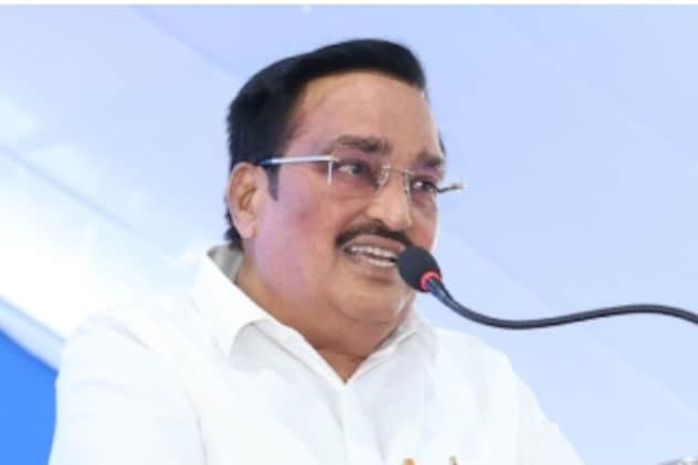 सूरत में एक कार्यक्रम को संबोधित करते हुए केंद्रीय जलशक्ति मंत्री सीआर पाटिल. सूरत में एक कार्यक्रम को संबोधित करते हुए केंद्रीय जलशक्ति मंत्री सीआर पाटिल.