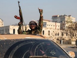 Syria Civil War : सीरिया के राष्‍ट्रपति बशर अल असद मॉस्‍को पहुंचे, रूस में शरण लेने की खबर