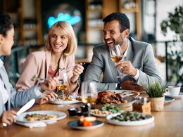 6 Food And Etiquette Mistakes To Avoid During Business Lunch Or Dinner