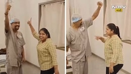 Vinod Kambli Dance : 'चक दे इंडिया' गाण्यावर नाचला विनोद कांबळी, हॉस्पिटलमध्येही जोश कायम, Video