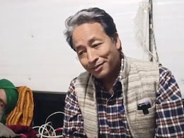 Climate Activist Sonam Wangchuk Meets Fasting Farmer Leader Jagjit Dallewal Climate Activist Sonam Wangchuk Meets Fasting Farmer Leader Jagjit Dallewal