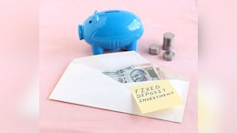 Rs 5,000 SIP vs Rs 5 Lakh Fixed Deposit: Which Delivers Bigger Returns