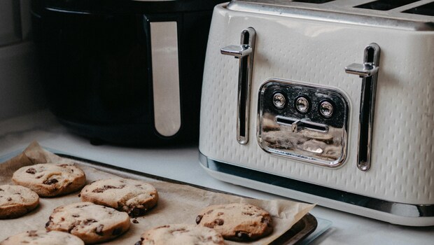 From Snacks To Sweets: Delicious Recipes You Can Make With An Air Fryer