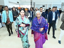 GST काउंसिल बैठक में भाग लेने जैसलमेर पहुंचीं निर्मला सीतारमण, दीया कुमारी सहित कई राज्यों के वित्त मंत्री भी पहुंचे GST काउंसिल बैठक में भाग लेने जैसलमेर पहुंचीं निर्मला सीतारमण, दीया कुमारी सहित कई राज्यों के वित्त मंत्री भी पहुंचे