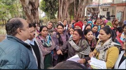 Gwalior : हड़ताल के बीच&nbsp;ANM ने रखी अपनी मांगे, कहा- ध्यान नहीं देने पर भुगतेंगे खामियाज़ा