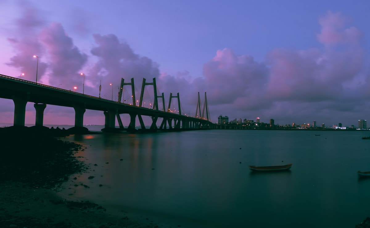 The Bandra-Worli Sealink offers a view of Mumbai skyline against the Arabian Sea The Bandra-Worli Sealink offers a view of Mumbai skyline against the Arabian Sea