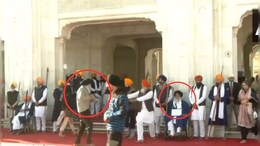 पंजाब के पूर्व डिप्टी CM सुखबीर सिंह बादल पर स्वर्ण मंदिर में चली गोली, हमले का वीडियो आया सामने