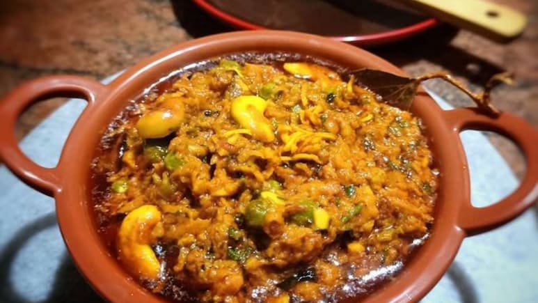 Haldi Ki Sabji Recipe: स्वाद के साथ सेहत के लिए घणी चोखी है राजस्थानी कच्ची हल्दी की सब्जी, जायके के लिए ट्राई करें ये रेसिपी